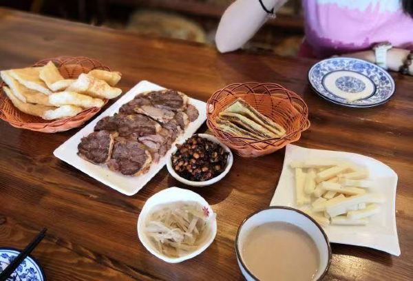 库伦旗金莎湾温泉酒店·三楼用餐中心