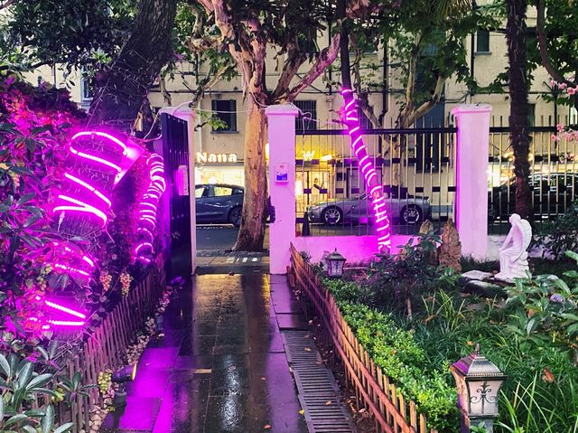 Sunday stroll: Shaanxi South & Xinle Rds