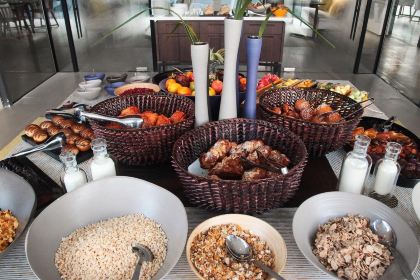 Cheval Blanc by Peter Knogl