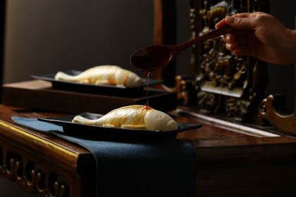 XIAO DIAO LI SHANG YOU AN MEN WANG FU JING DIAN