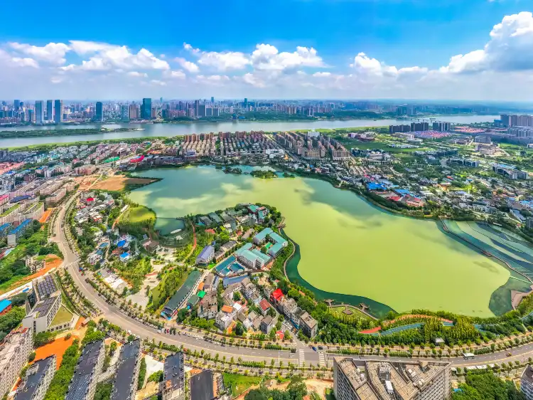 Hotels near Houhu International Art Center