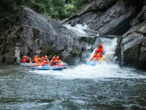 霍山神仙谷漂流景區