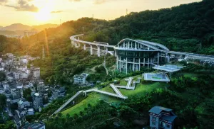 FengHuang Maglev Cultural Tourism