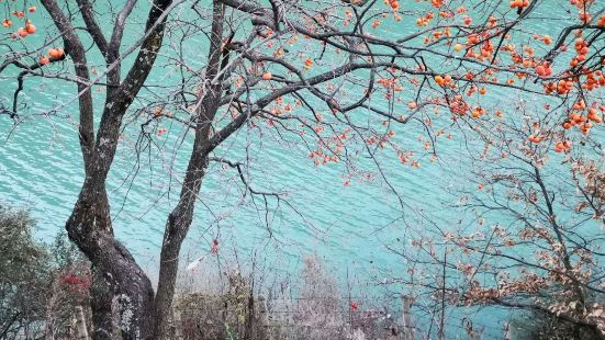 瀾滄江別名東方的多瑙河，屬太平洋水系，源於青海唐古拉山東北部