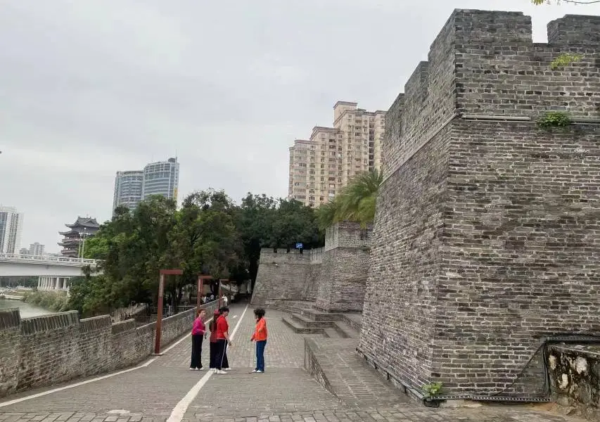 Yongjiang River Ancient Embankment Against Flood