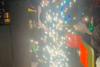 SR MIX·超级富有酒吧