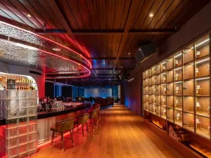 π whiskybar
