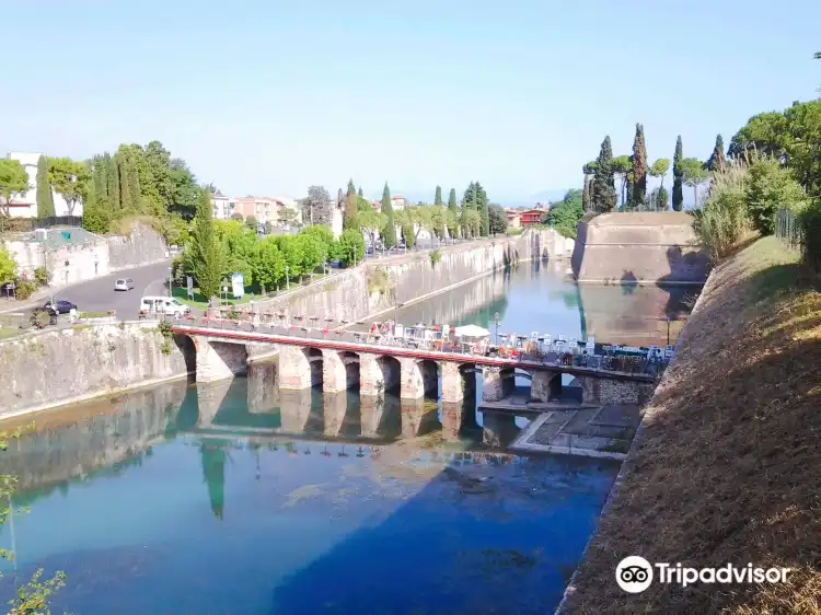 Hotels near Porta Brescia