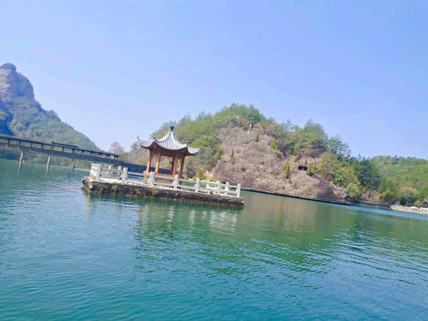 Jiulong Lake (Jiulong Cave Cluster)