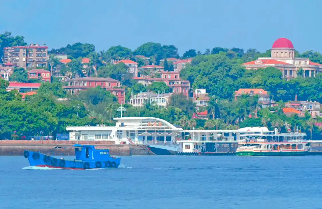 피아노 부두 주변 호텔