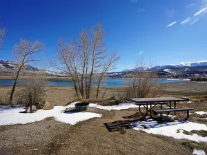 Willows on the Lake Campground