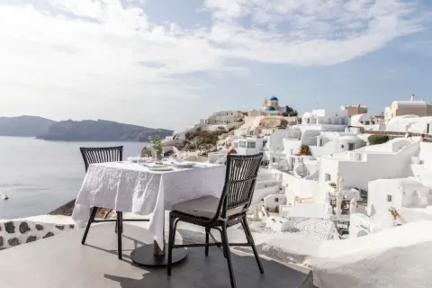 MIA’S – Restaurant