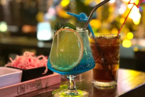 D diao bar