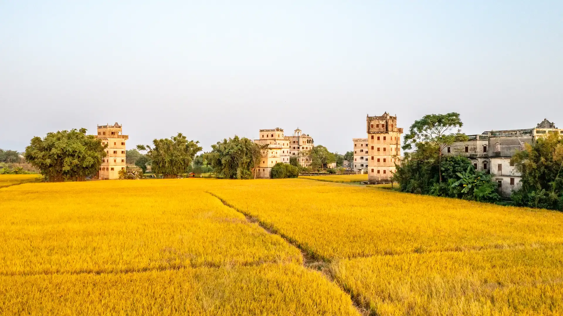 Hotels near Kaiping Diaolou
