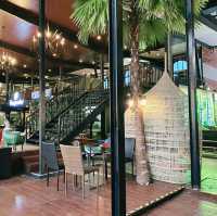 CHARIOT PUB & RESTAURANT