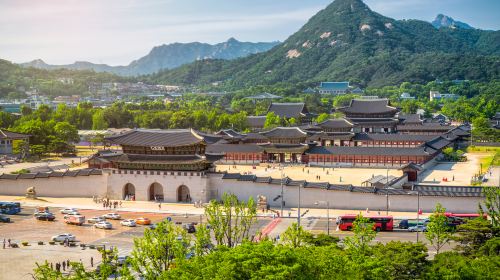 Gwanghwamun Square