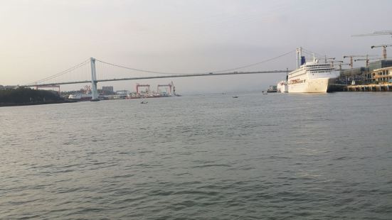 海沧大桥今天坐船时看到了哦(*๓&acute;╰╯`๓)♡，