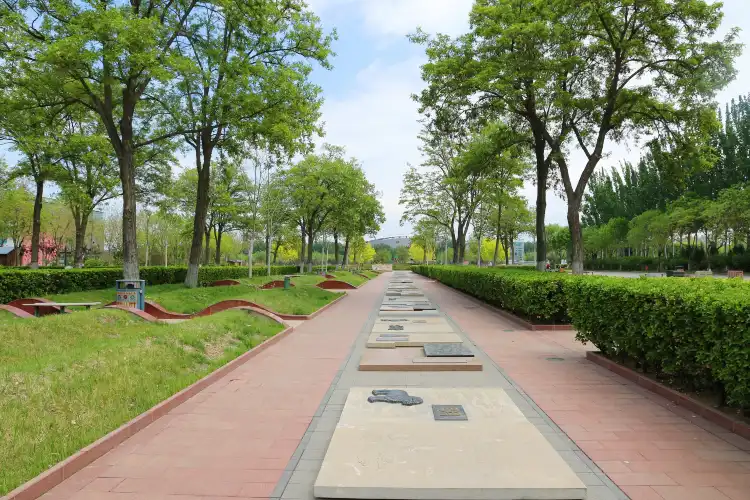 Hotels near Langfang Culture and Art Center