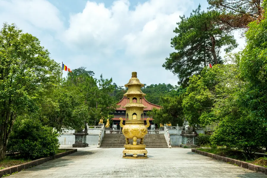 Храм Тянь Цин Юньлуй