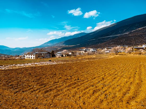 尼西湯堆村