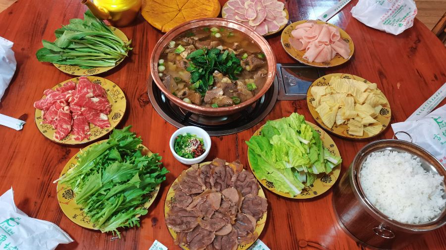 金记土牦牛火锅