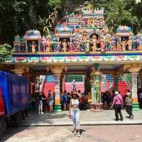 COLOURS ❤️🧡💛💚💙🤎🤍💖💜 || BATU CAVES