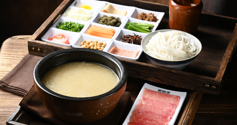 Crossing Bridge Rice Noodles (Guo Qiao Mi Xian)