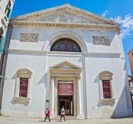 Пляж Отели в г. Венеция