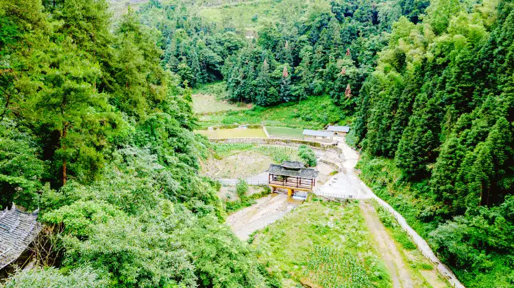 Hotels in Sandu Shui Autonomous County