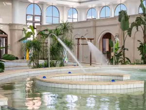 Holland Flower Sea Tianmu Hot Spring Resort Hotel · Hot Spring Center