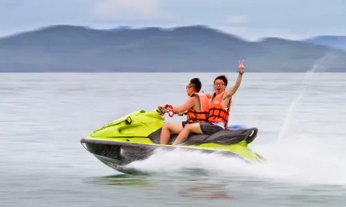Motorboat Experiences in Phuket