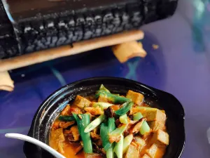 山水间竹筒饭店