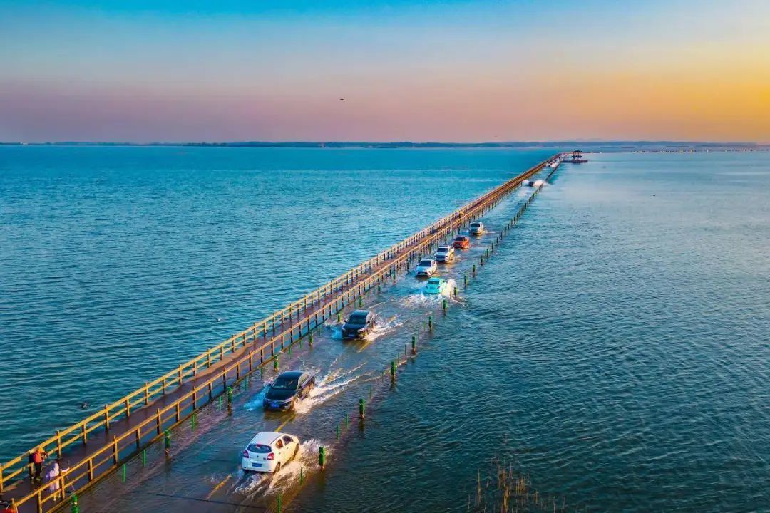 China's Most Beautiful Over-water Highway in Jiangxi
