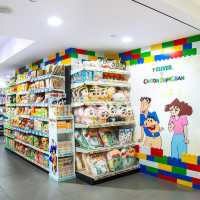 必打卡！3間711 x 蠟筆小新限定店 