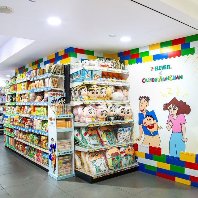 必打卡！3間711 x 蠟筆小新限定店 