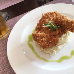 Pho Truc Xanh User Photo