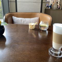 上海佘山茂御臻品之选酒店·天际大堂吧 User Photo
