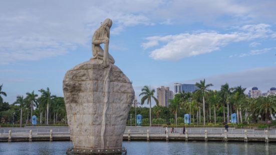 Statue of Egret Goddess