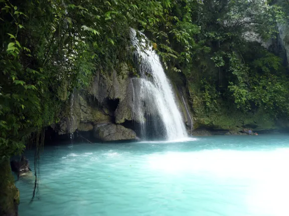 Vé máy bay đi Surigao