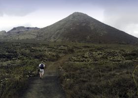 Vuelos Santiago de Compostela Lanzarote Vueling Airlines
