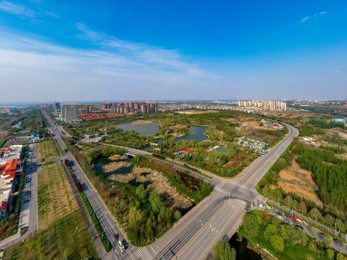 Hotels near Caihonghu Park (South Gate)