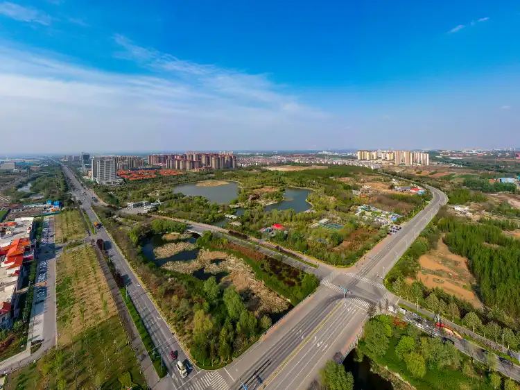 Hotels near Caihonghu Park (South Gate)