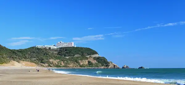 Hotels in Tahara