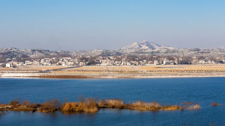 Отели рядом со станцией 