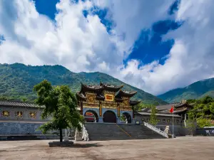 The Lingshan Temple