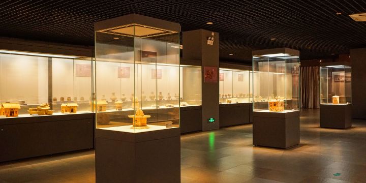Han Dynasty Tomb Group of Hepu