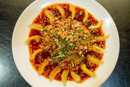 LAO ZHANG GUI TE SE SI FANG CAI