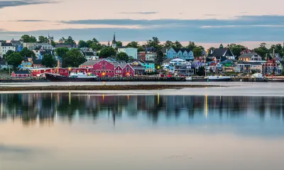 Hotel dekat Cape Breton Centre For Craft & Design