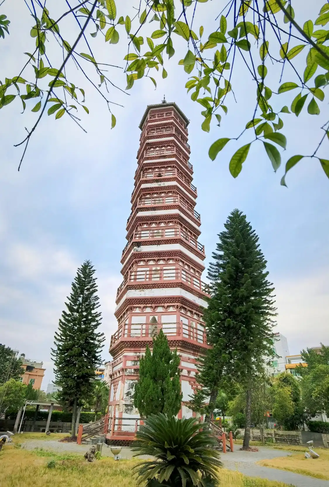 Hotel dekat Huiguang Tower