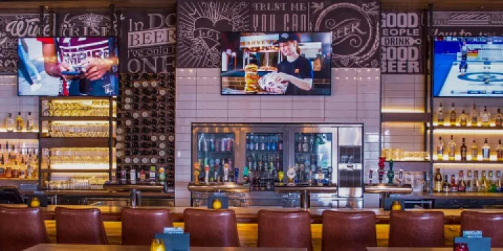 State & Main Kitchen + Bar - Gloucester